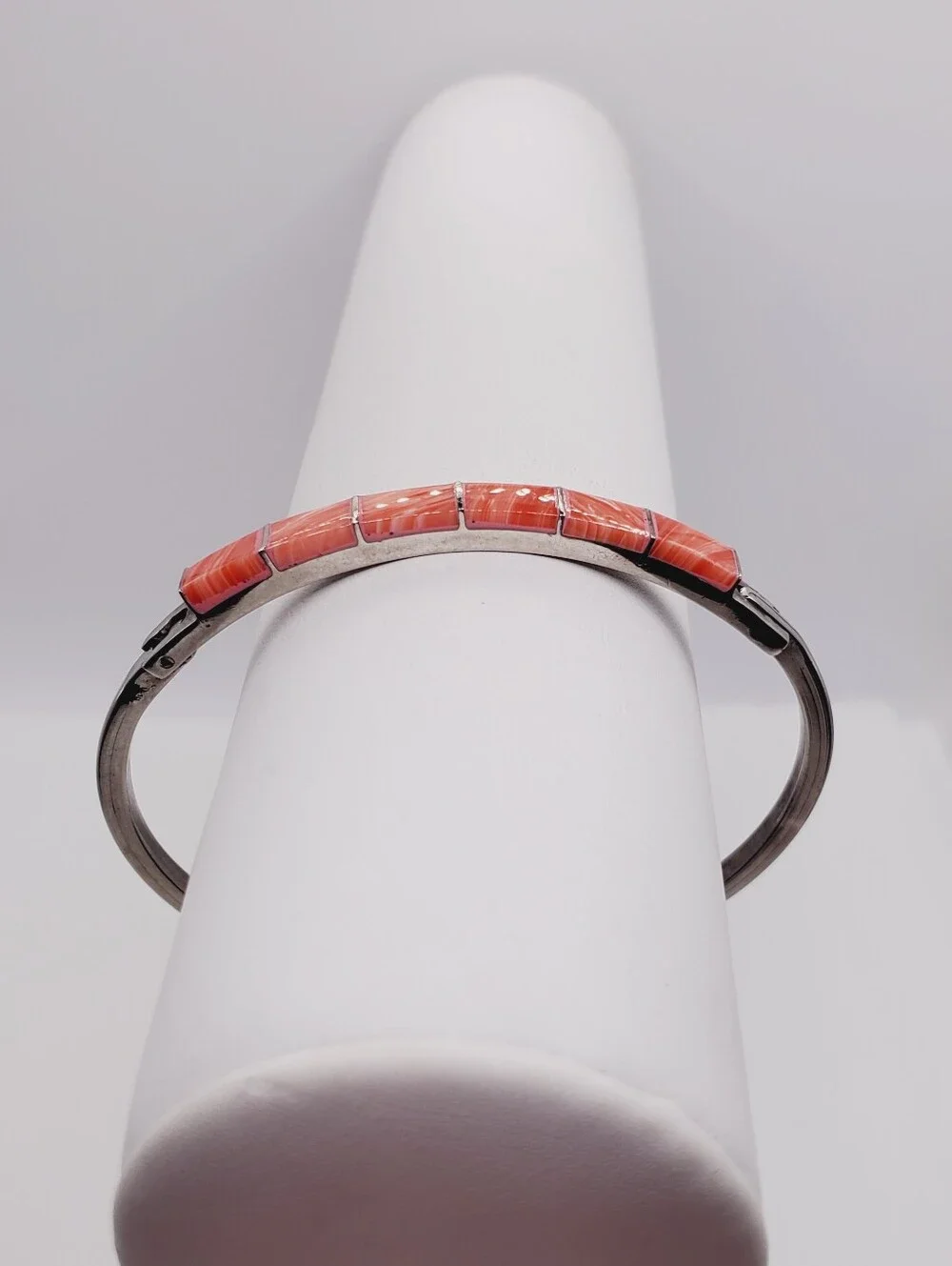 Spiny Oyster Inlay 925 Sterling Silver Hinged Bangle Bracelet